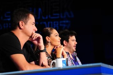 Darbe Girişimi Sonrası TV8 İlk Kez Haber Yayını Yaptı