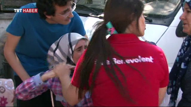 Adli tıp önünde ailelerin acı bekleyişi sürüyor