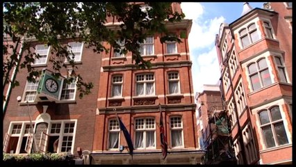 MOODY’S ZHVLERESON BRITANINE E MADHE, PARASHIKOHET RENIE E RRITJES EKONOMIKE LAJM