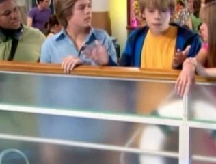 The Suite Life on Deck - S2 E24 - I Brake for Whales