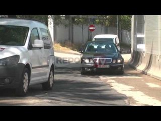 Report TV - Punimet për 'Arenën Kombëtare' rëndojnë trafikun, kaos në rrugë