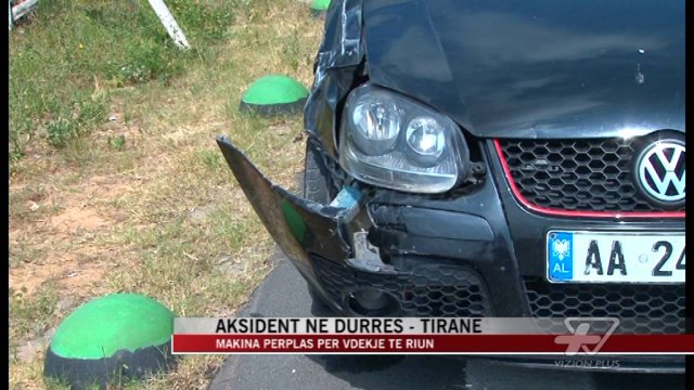 Makina përplas për vdekje të riun - News, Lajme - Vizion Plus