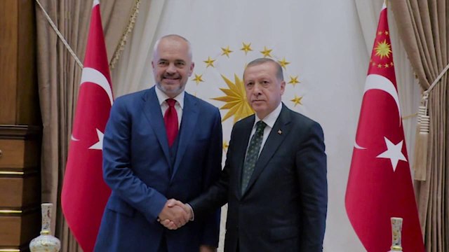 Ora News - Rama në Ankara pritet nga Erdogan: Luftë ekstremizmit të dhunshëm