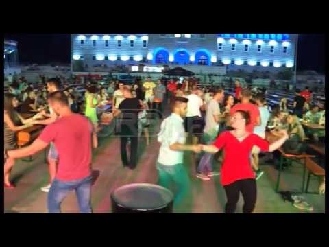 Ora News – Mbrëmje latine në Tiranë, gjatë sezonit turistik do të zhvillohen edhe në bregdet