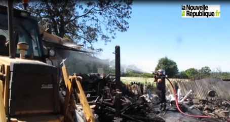VIDEO. Un bâtiment agricole détruit par les flammes à Montchevrier