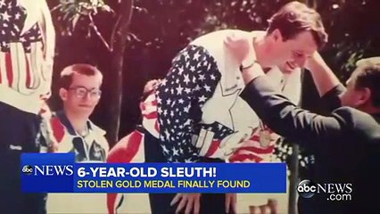 Ses parents la défend de fouiller dans les ordures…Mais attendez de voir ce qu’elle va y trouver