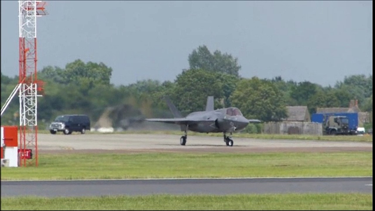 F22 et F35 au Air TATTOO 2016
