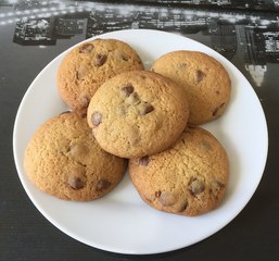 choc chip cookies ( چاکلیٹ چپ کوکیز)