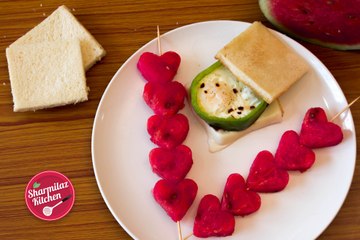 Capsicum Egg Sandwich & Watermelon Skewers | Breakfast Platter | Kids Friendly |  Sharmilazkitchen