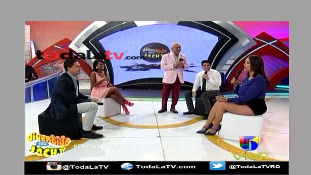 Kenny Valdez: ''Ana Carolina no es comunicadora''-Debate Farandulero-Divertido con Jochy-Video