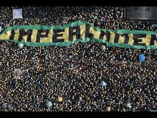 Milhares protestam pela saída de Dilma Rousseff