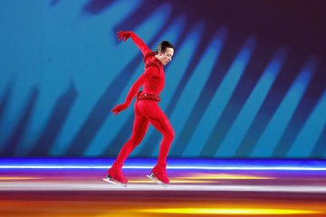 Johnny Weir - Beyoncé Medley rehearsal - Amazing on Ice 2016