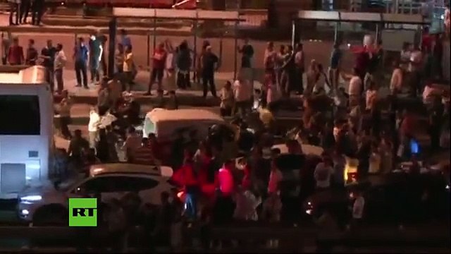 Imágenes de lo que fue el intento de golpe de Estado en Turquía