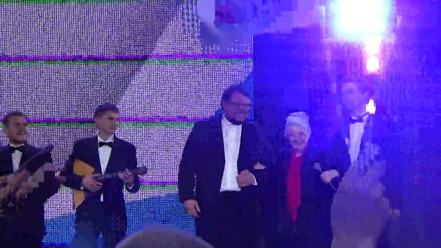 Элина Быстрицкая и ансамбль РОССИЯ - А ГОДЫ ЛЕТЯТ