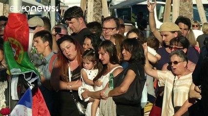 Жители Ниццы: "Английская набережная стала местом печали и слез"...