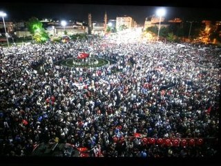 Halk Sokakları Bırakmıyor, Demokrasi Nöbeti Devam Ediyor! İşte İl İl Tepkiler