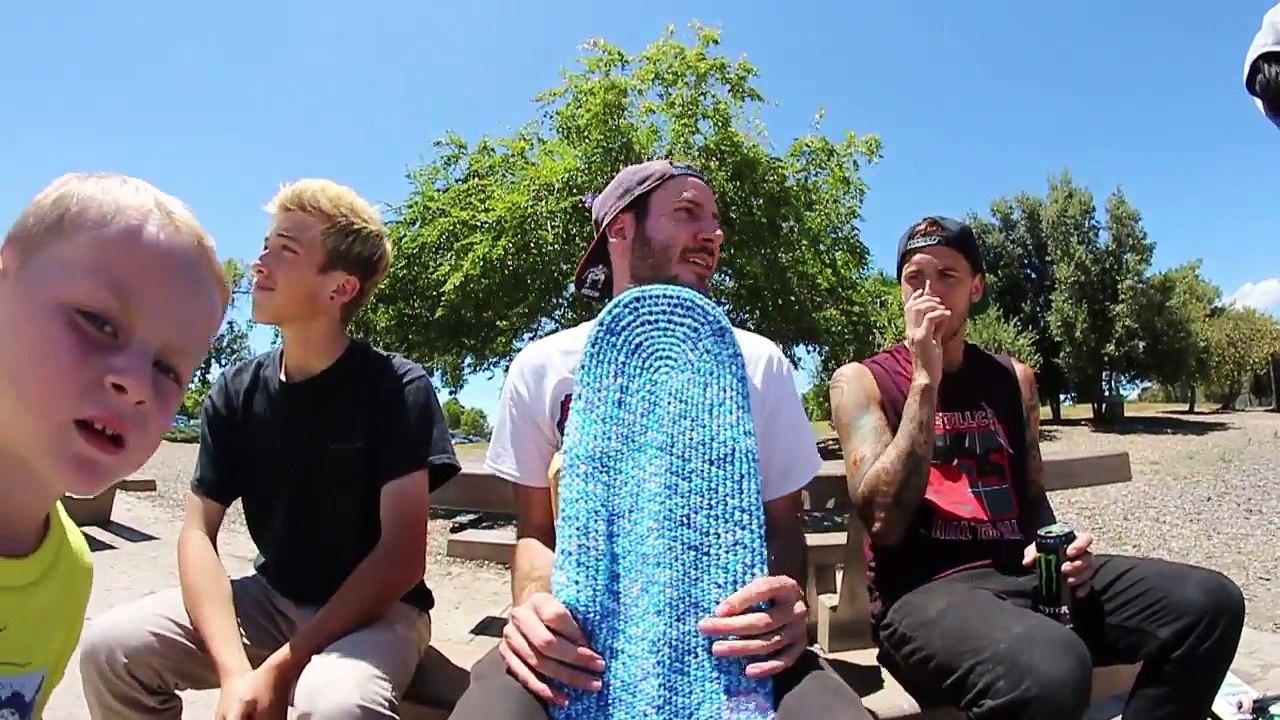 CROCHET GRIP TAPE!  YOU MAKE IT WE SKATE IT EP 15