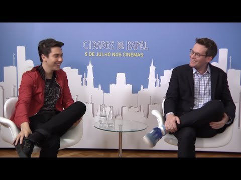 Fenômeno de público, John Green lança filme de Cidades de Papel
