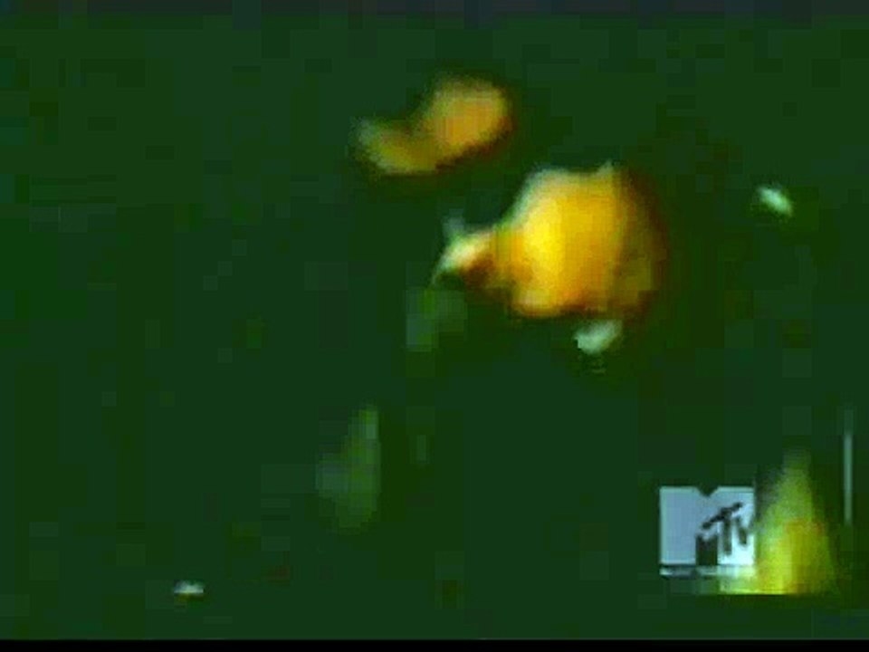 Cocteau Twins -15- teardrop live (massive attack)