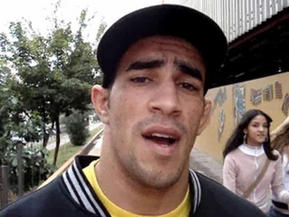 Michael responde Baixinho