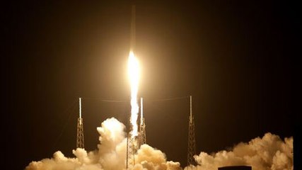 La fusée de SpaceX réussit son atterrissage