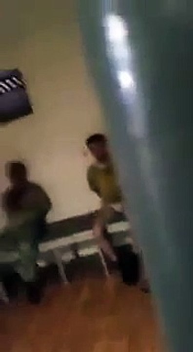 Kan donduran görüntüler. Polisin Gözaltındaki Askerin Kızına Küfür Etmesi