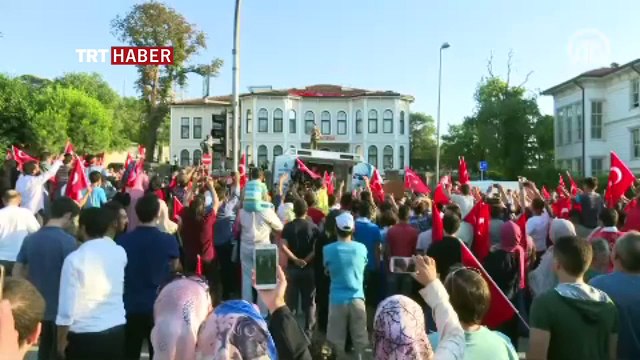 'Devlete darbe yapanlar bunun bedelini ödemek durumunda'