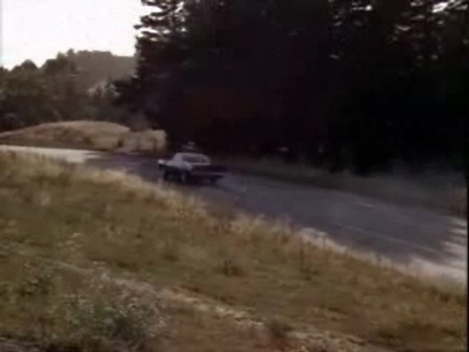 Ford Mustang Fastback vs Dodge Charger - Bullitt