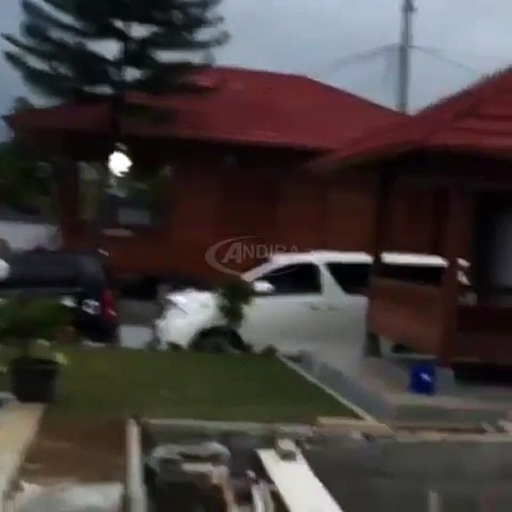 Senangnya Bilqis Khumairah Razak Maen di Villa Bunda Ayu Ting Ting Sama Ibuk