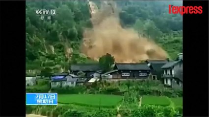 Un impressionnant glissement de terrain emporte de nombreuses maisons en Chine