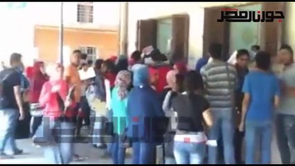 إقبال كبير علي سحب بطاقات القدرات في اليوم الثامن