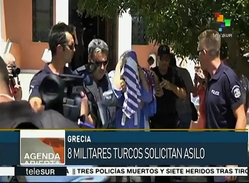 Militares turcos solicitan asilo en Grecia tras golpe de Estado