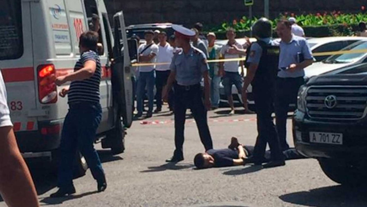 Теракт и перестрелка в Алматы