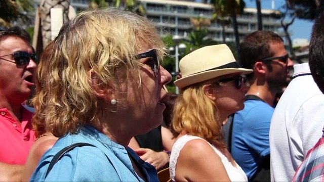 Politicians jeered as Nice mourns truck attack victims