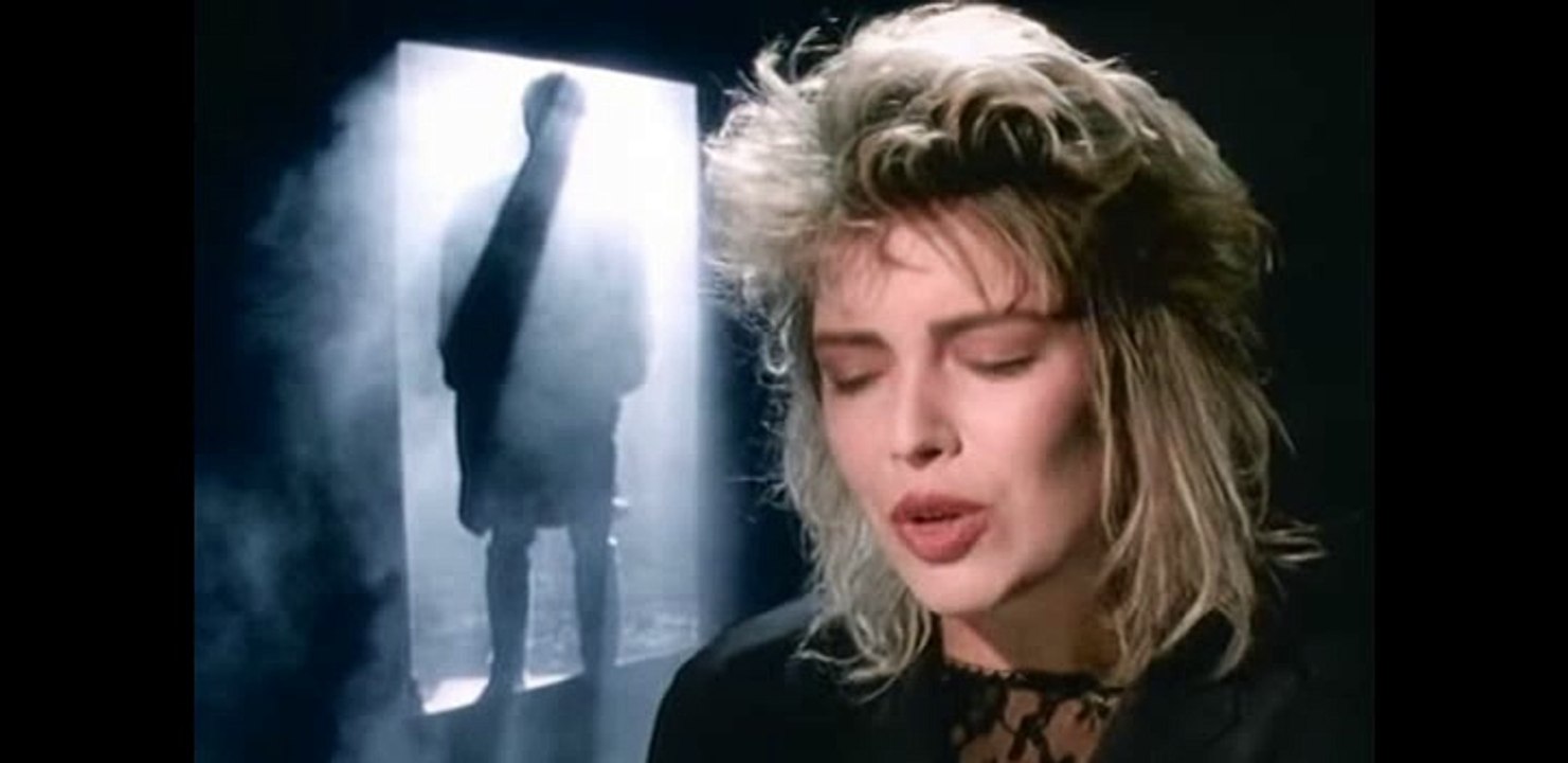 Kim Wilde - You Keep Me Hangin' On