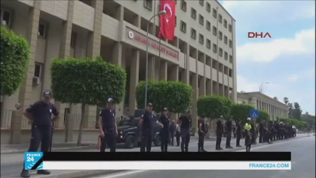 إقالة 30 حاكما إقليميا بعد محاولة الانقلاب الفاشلة في تركيا