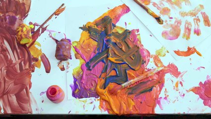 MOM HACKS ℠   Arts & Crafts (Ep. 2)