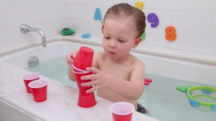 MOM HACKS ℠   Bath Time! (Ep. 5)