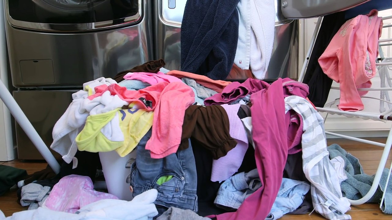 MOM HACKS ℠   Laundry! (Ep. 3)