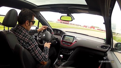 Le tour chrono de la Ferté Gaucher à bord de la Peugeot 208 GTI