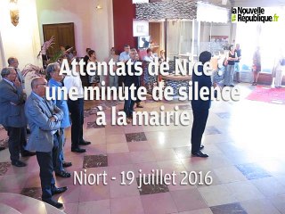 VIDEO. L'hommage de Niort après l'attentat de Nice
