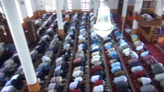 Osmaniye'de Darbe Şehitleri İçin Gıyabi Cenaze Namazı Kılındı