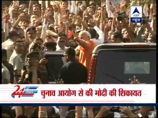 Congress cries foul over Narendra Modi's victory sign