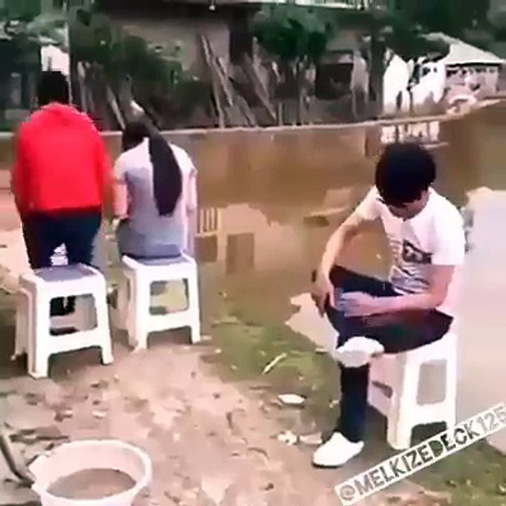 FUNNY PEOPLE WATCH IT