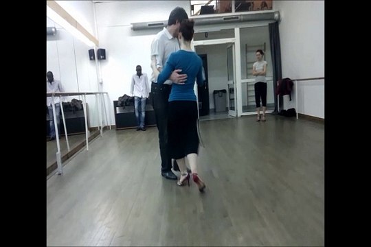 MISS et ERIC (C2011.02.24) - résumé de cours et improvisation (tango nuevo et tango fantasia)