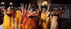 Movie Dil De Chuke Sanam (1999) song Chand Chupa Badal Mein-
