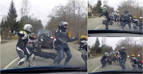 Motociclistas surpreendem condutores presos no trânsito... isto sim é boa disposição!