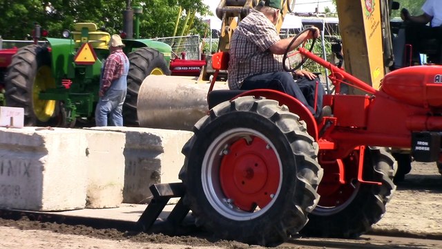 tire de tracteurs anciens 1ère partie