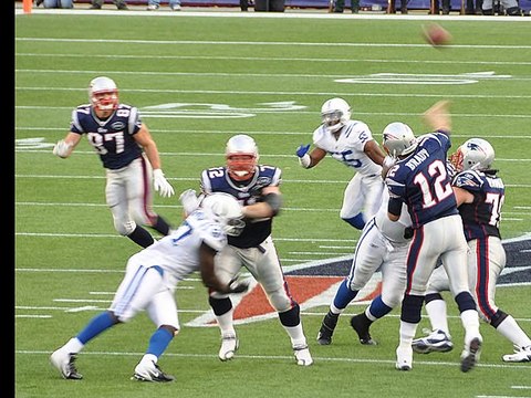Rob Gronkowski belts out 'Helter Skelter' with Paul McCartney