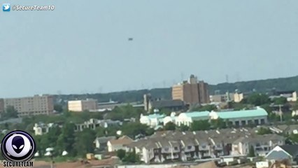 Unknown Visitors؟ NYC Motorists See Large “Ominous Object“ Over City & More! 7⁄17⁄16
